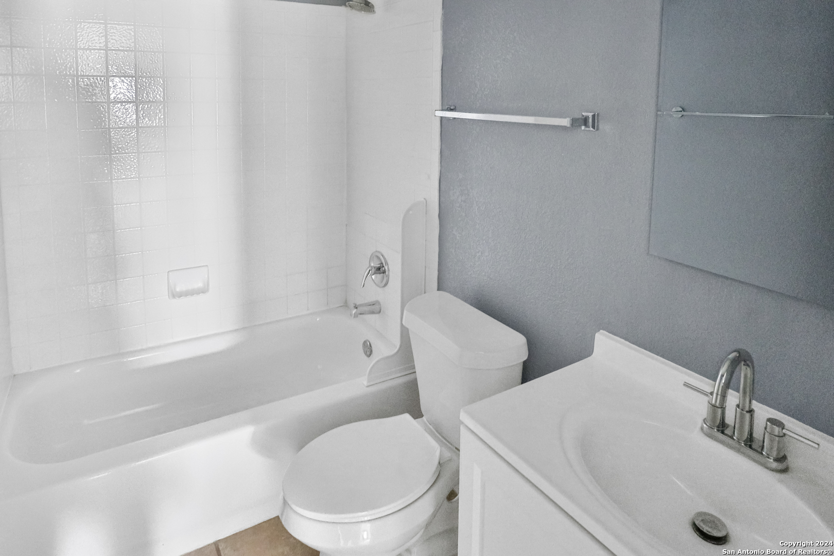 7 Caswell Circle San Antonio, TX 78240 - Photo 3 of 15