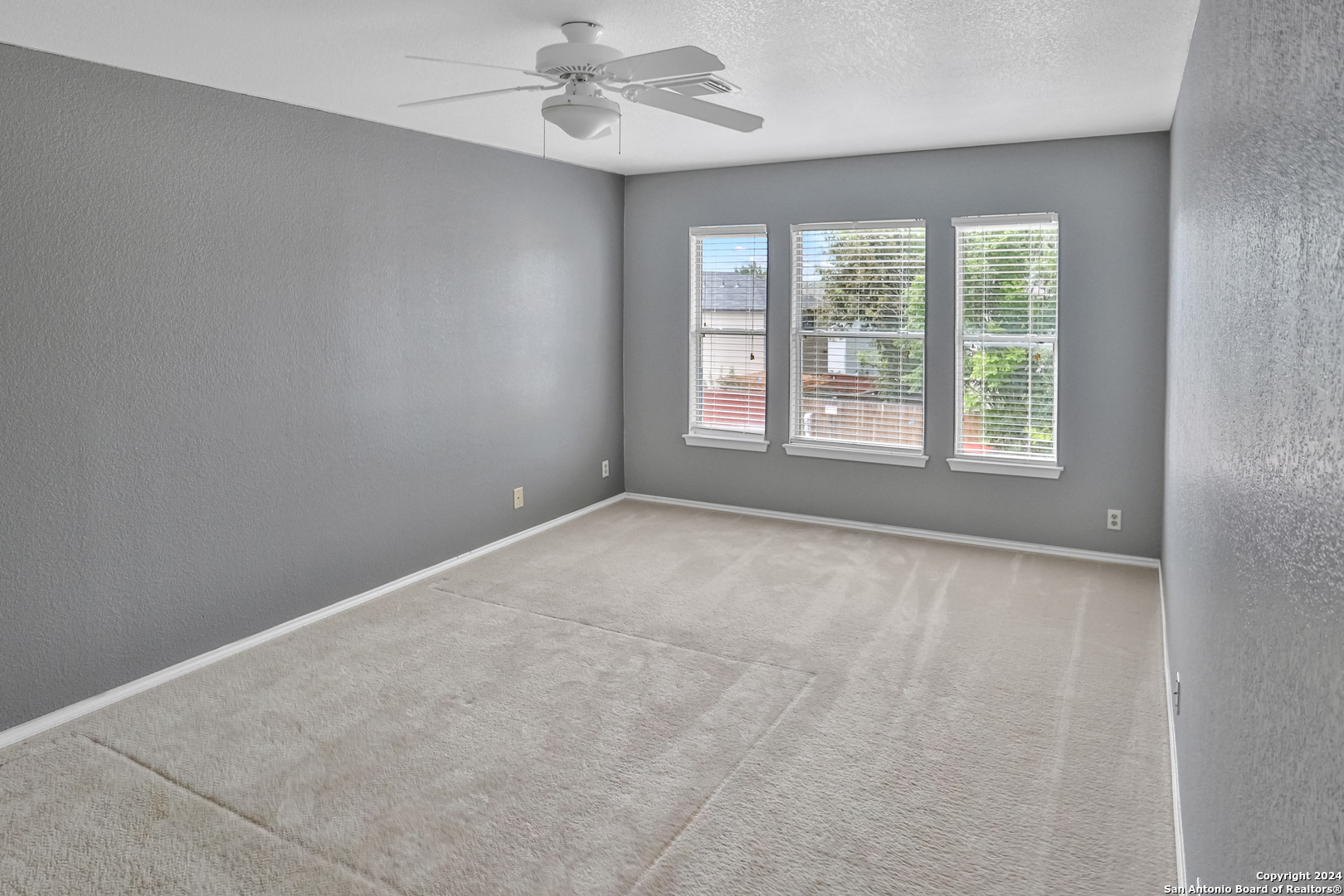 7 Caswell Circle San Antonio, TX 78240 - Photo 4 of 15