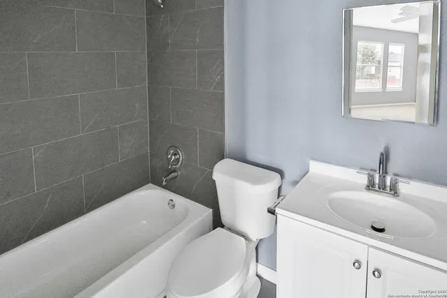 $1,800 | 7 Caswell Circle, San Antonio, TX 78240