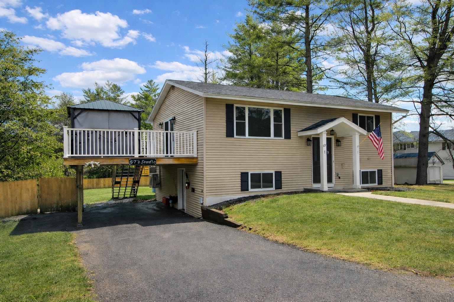 67 Clifton Street Barre, VT 05641 - Photo 3 of 23