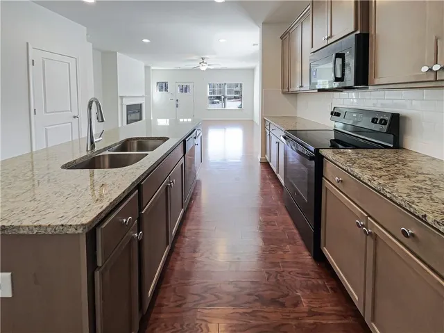 $245,000 | 807 Ambient Way, Atlanta, GA 30331