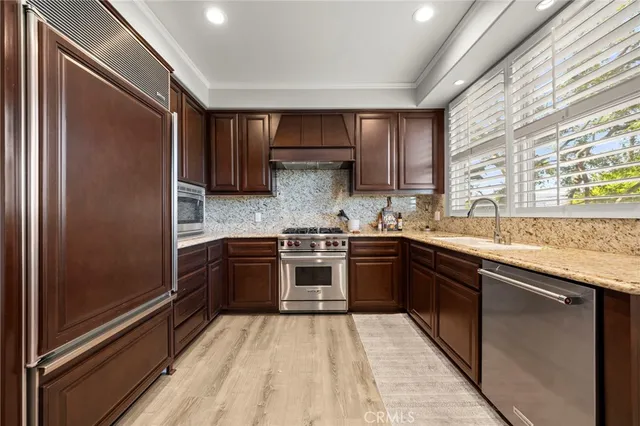 $969,000 | 401 Bernard Street, Unit 211, Costa Mesa, CA 92627