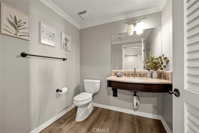 $969,000 | 401 Bernard Street, Unit 211, Costa Mesa, CA 92627