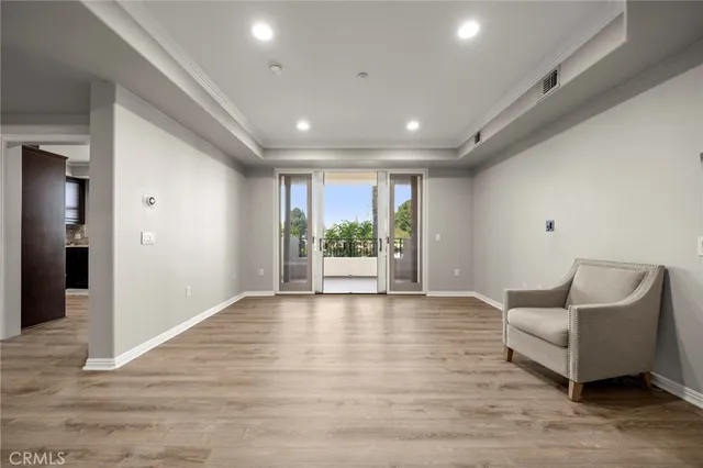 $969,000 | 401 Bernard Street, Unit 211, Costa Mesa, CA 92627