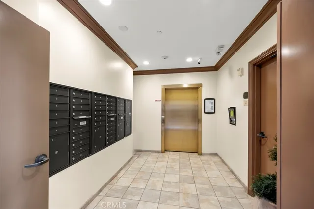 $969,000 | 401 Bernard Street, Unit 211, Costa Mesa, CA 92627