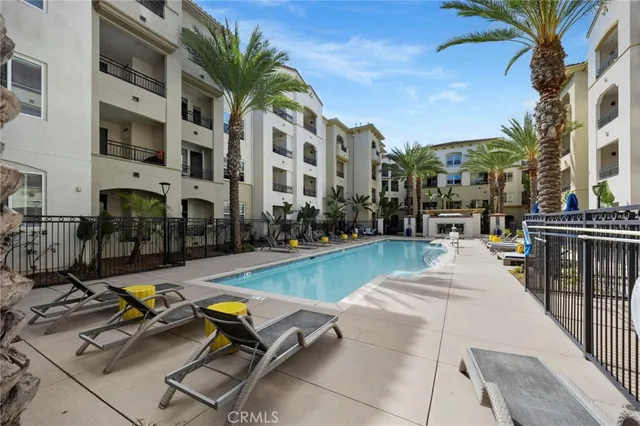 $969,000 | 401 Bernard Street, Unit 211, Costa Mesa, CA 92627