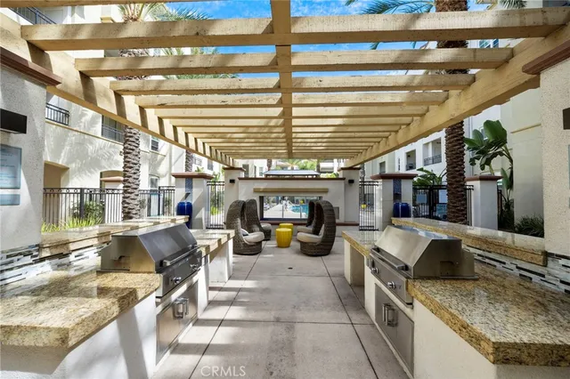 $969,000 | 401 Bernard Street, Unit 211, Costa Mesa, CA 92627