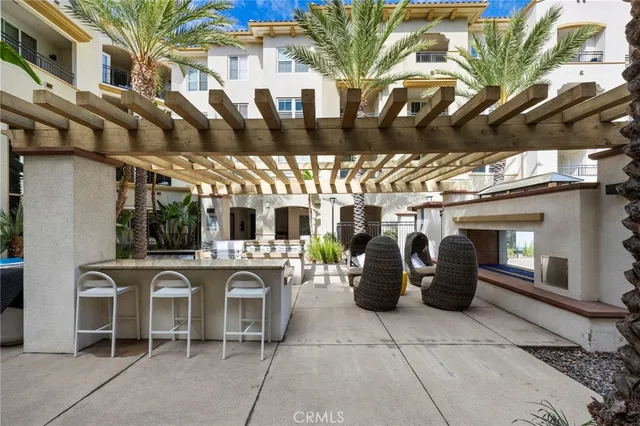 $969,000 | 401 Bernard Street, Unit 211, Costa Mesa, CA 92627