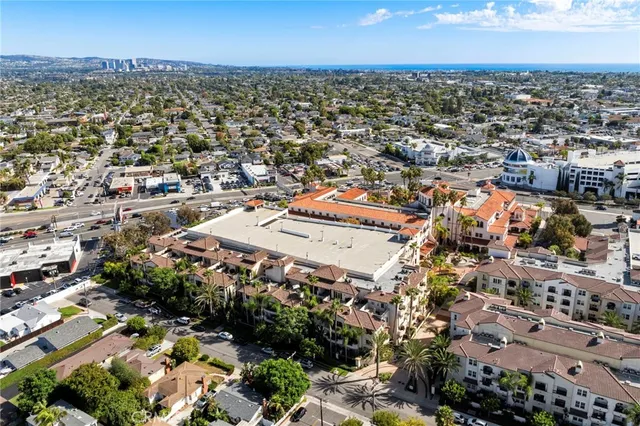 $969,000 | 401 Bernard Street, Unit 211, Costa Mesa, CA 92627