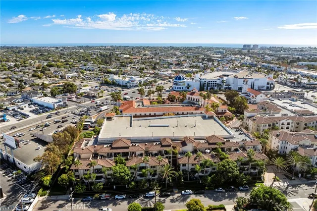 $969,000 | 401 Bernard Street, Unit 211, Costa Mesa, CA 92627