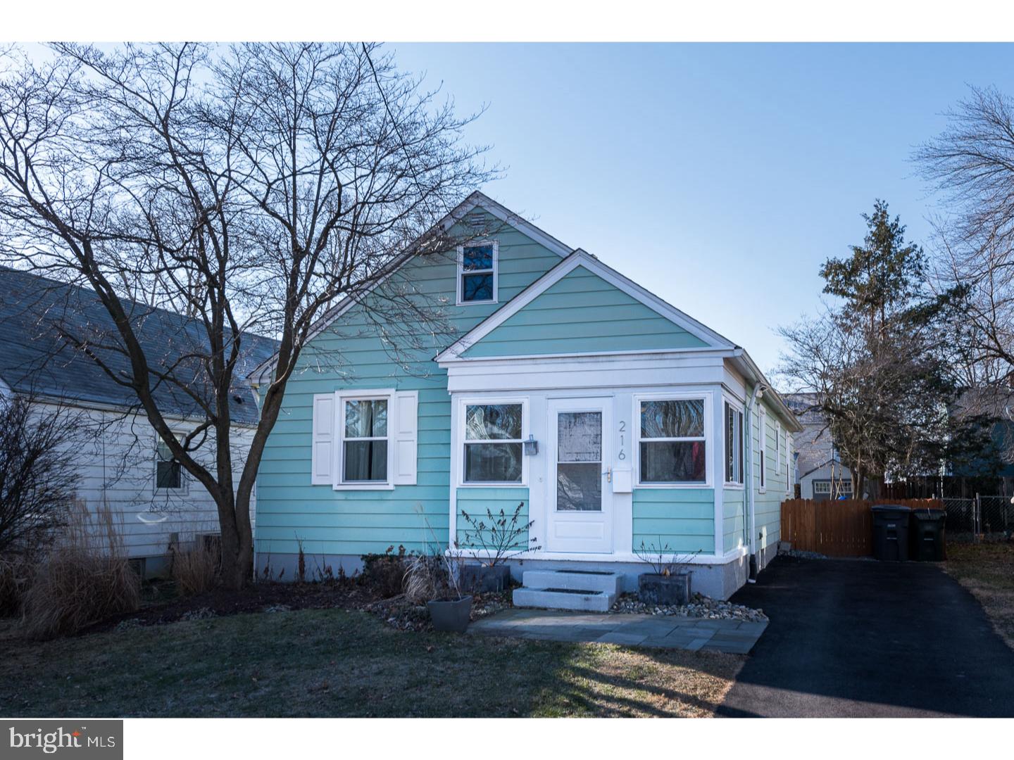216 Cedar Road Wallingford, PA 19086 - Photo 3 of 25