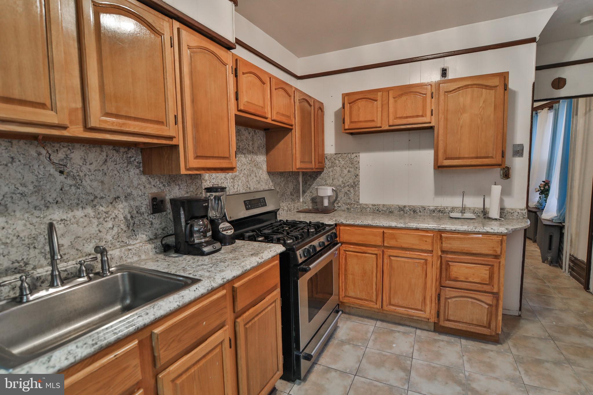 413 Spring Street Reading, PA 19601 - Photo 12 of 21 Gallery Image 12