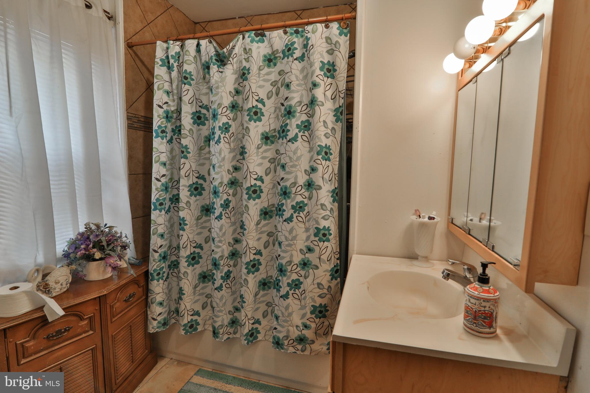 413 Spring Street Reading, PA 19601 - Photo 18 of 21 Gallery Image 18