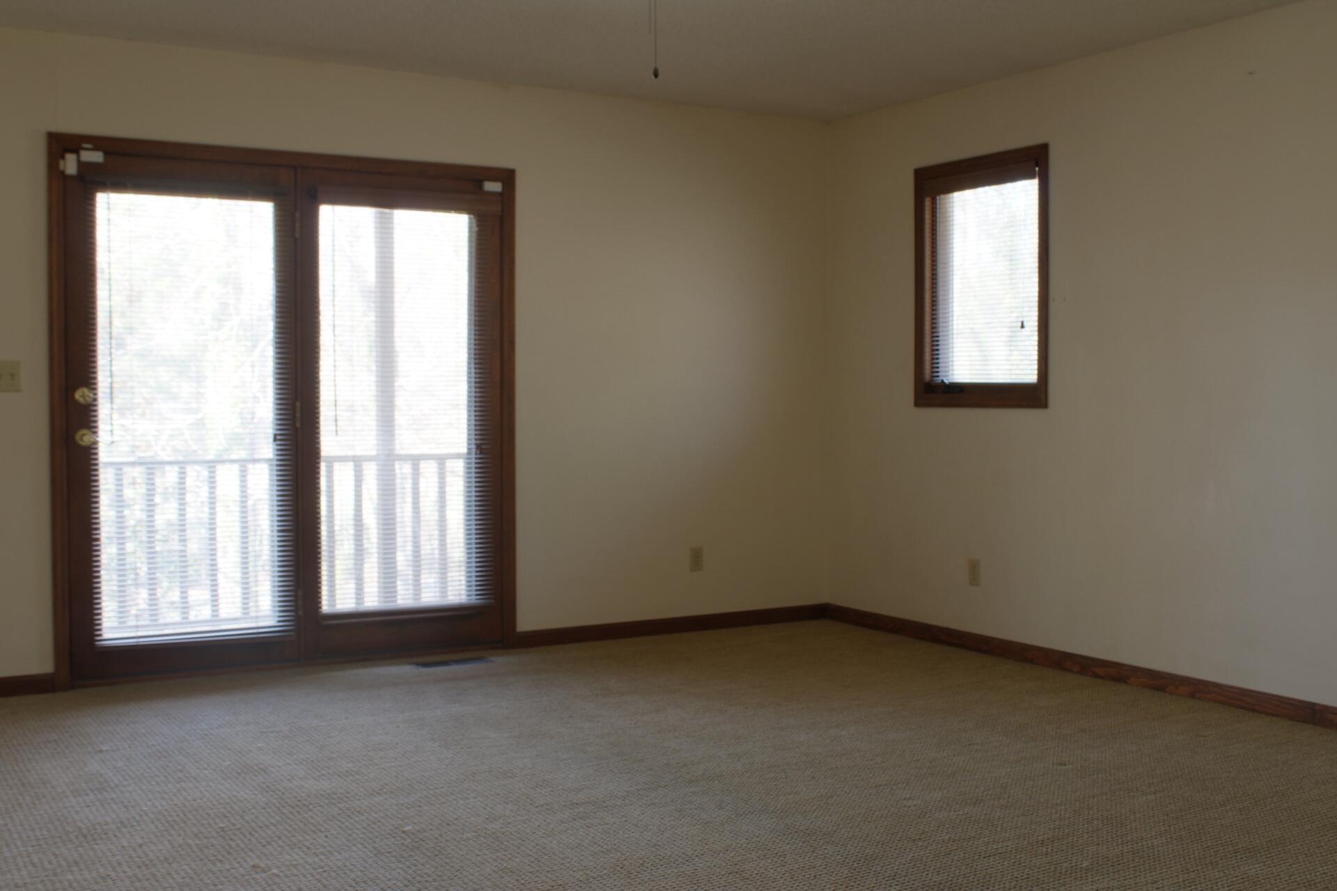 923 South Burnt Mill Road LaFayette, GA 30728 - Photo 25 of 41 Primary Bedroom