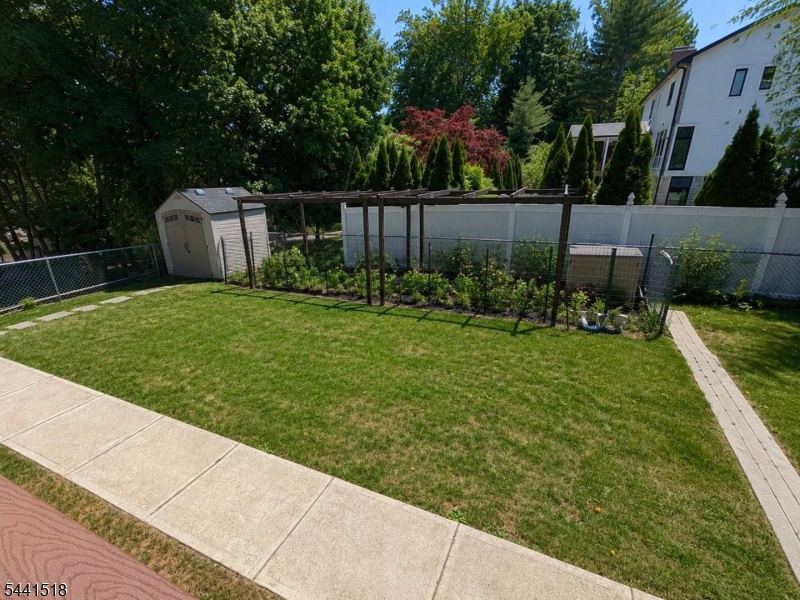 48 Sunnyside Road West Orange, NJ 07052 - Photo 6 of 36