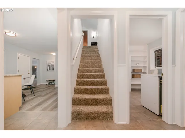 $519,999 | 2984 Floral Hill Drive, Eugene, OR 97403