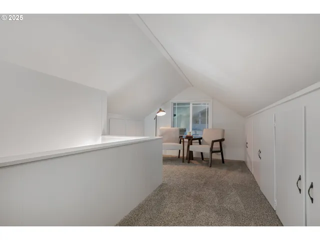 $519,999 | 2984 Floral Hill Drive, Eugene, OR 97403