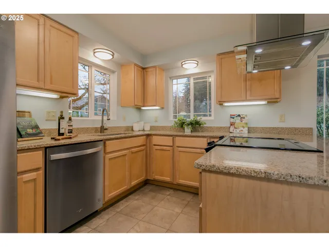 $519,999 | 2984 Floral Hill Drive, Eugene, OR 97403