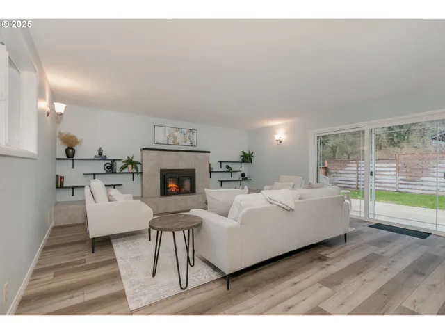 $519,999 | 2984 Floral Hill Drive, Eugene, OR 97403