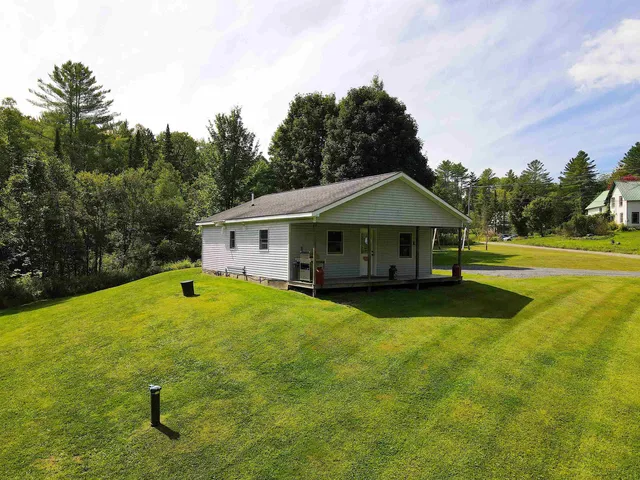$229,000 | 559 Stratton Road, Hardwick, VT 05843
