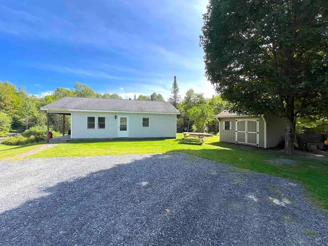 $229,000 | 559 Stratton Road, Hardwick, VT 05843