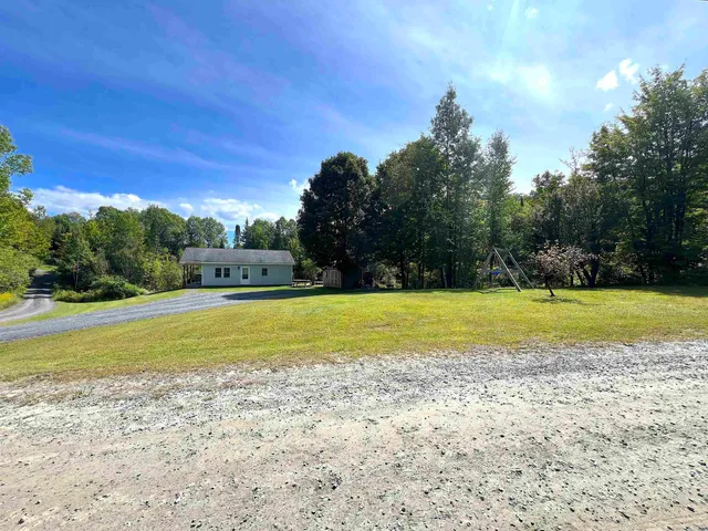 $229,000 | 559 Stratton Road, Hardwick, VT 05843