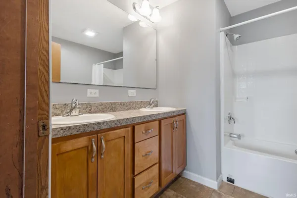 $240,000 | 1506 James Place, Goshen, IN 46526