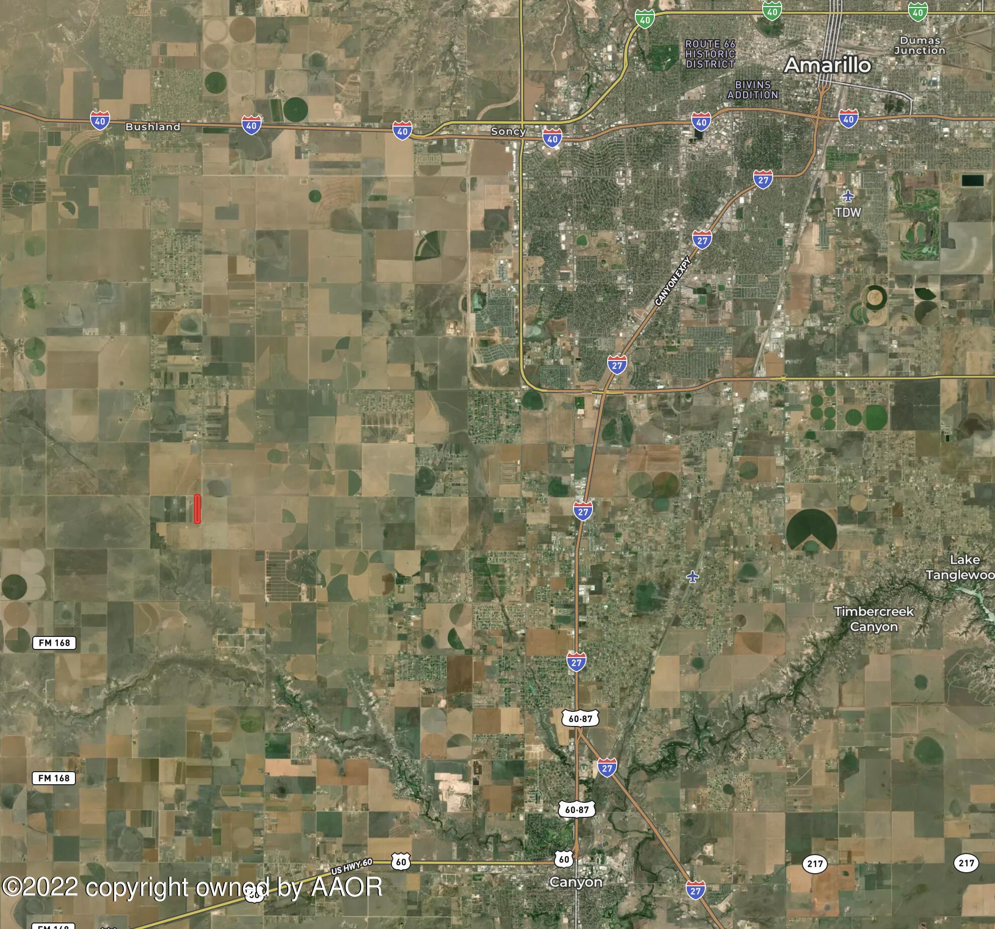 17801 West Costley Road Amarillo, TX 79119 - Photo 2 of 3 a bathroom with a shower curtain