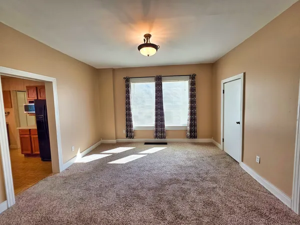 $129,000 | 542 Vincennes Avenue, Flora, IL 62839