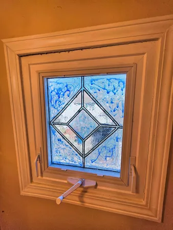 $129,000 | 542 Vincennes Avenue, Flora, IL 62839