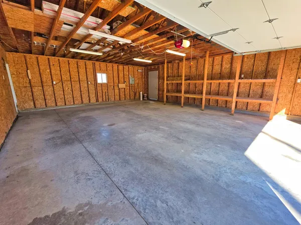 $129,000 | 542 Vincennes Avenue, Flora, IL 62839