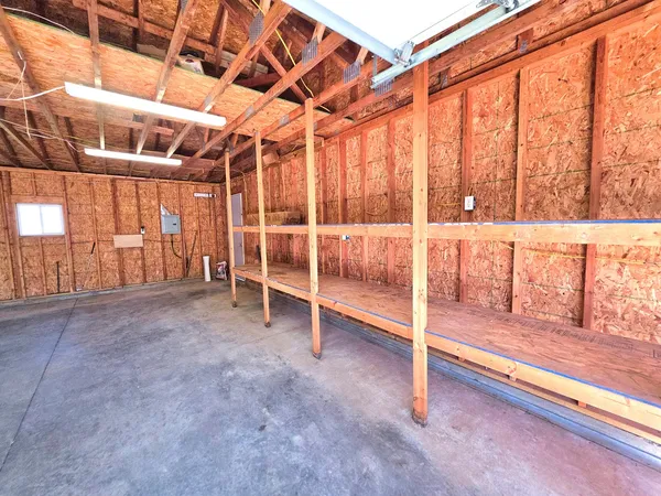 $129,000 | 542 Vincennes Avenue, Flora, IL 62839