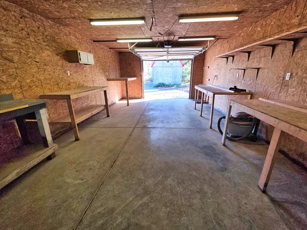 $129,000 | 542 Vincennes Avenue, Flora, IL 62839