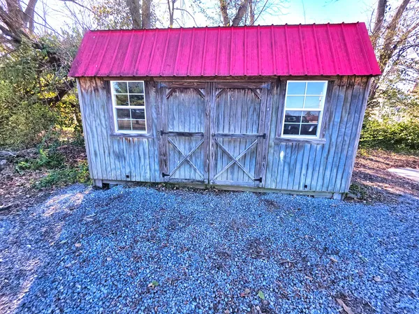 $129,000 | 542 Vincennes Avenue, Flora, IL 62839