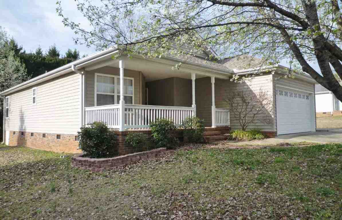 2107 Rolling Green Road Anderson, SC 29621 - Photo 3 of 29 Gallery Image 3