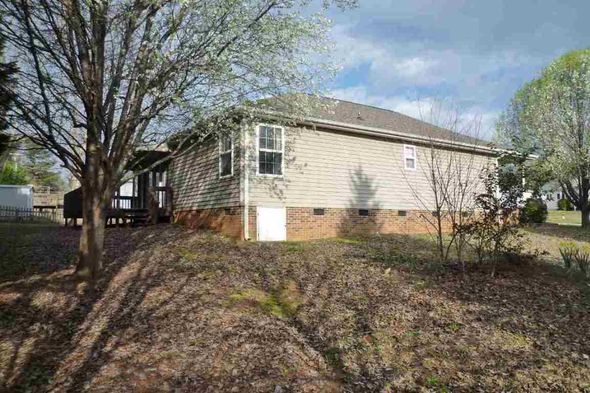 2107 Rolling Green Road Anderson, SC 29621 - Photo 4 of 29 Gallery Image 4