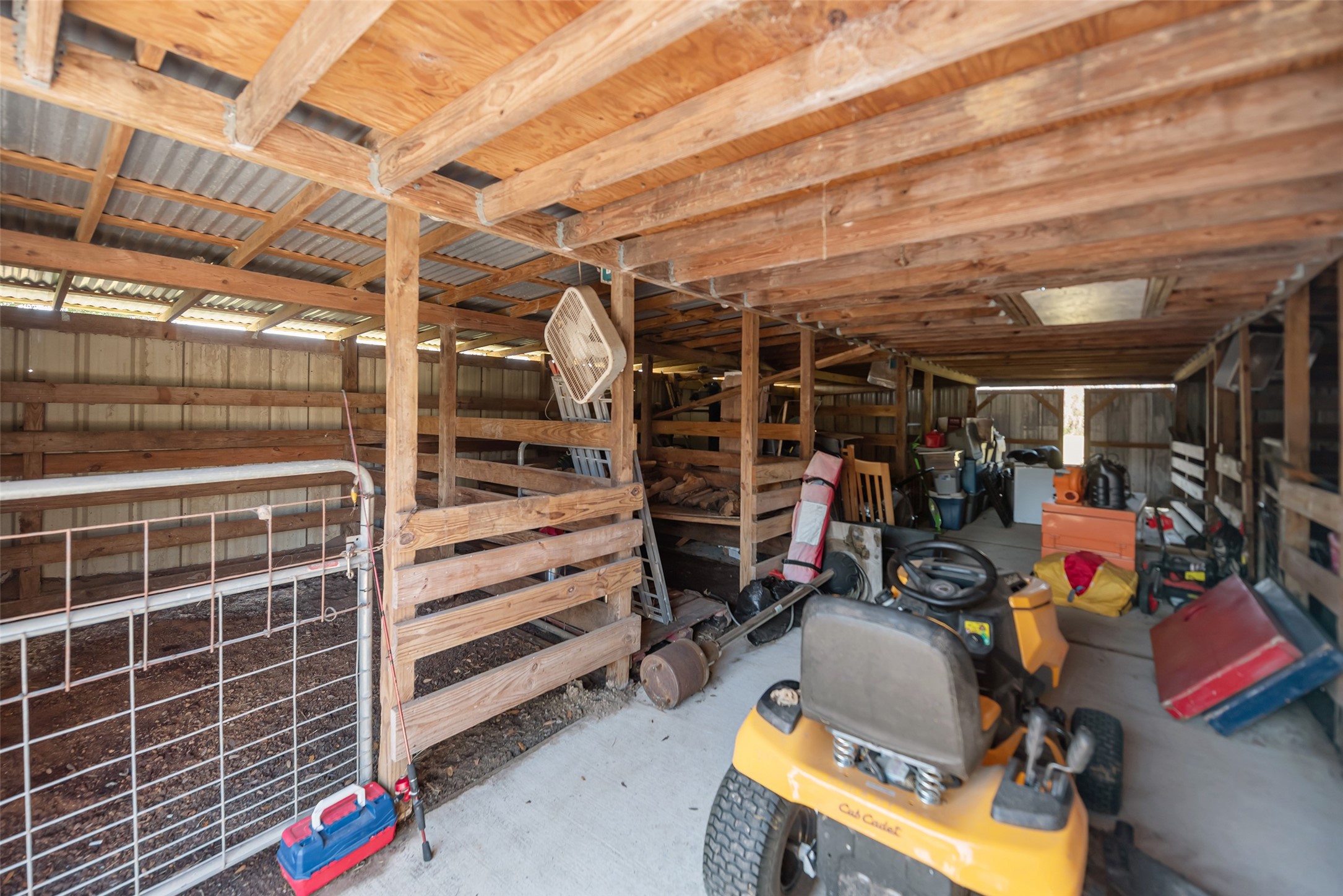 1014 Ginger Street Santa Fe, TX 77517 - Photo 41 of 50 a view of a room with gym equipment