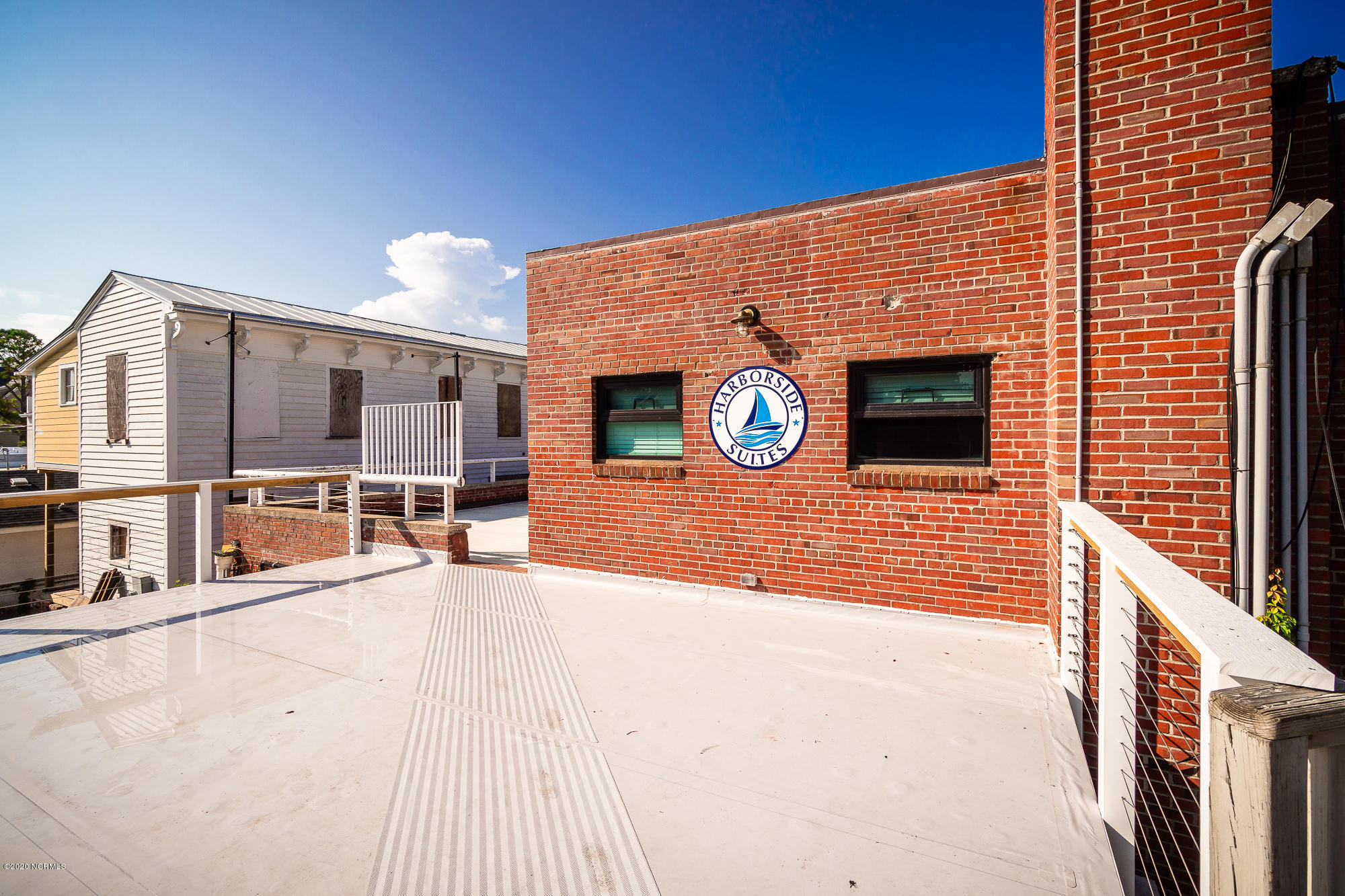509 Front Street, Unit D Beaufort, NC 28516 - Photo 31 of 38 Back deck overlooking parking lot