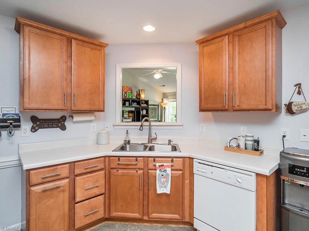 2541 Covington Loop Graham, NC 27253 - Photo 7 of 25 Kitchen