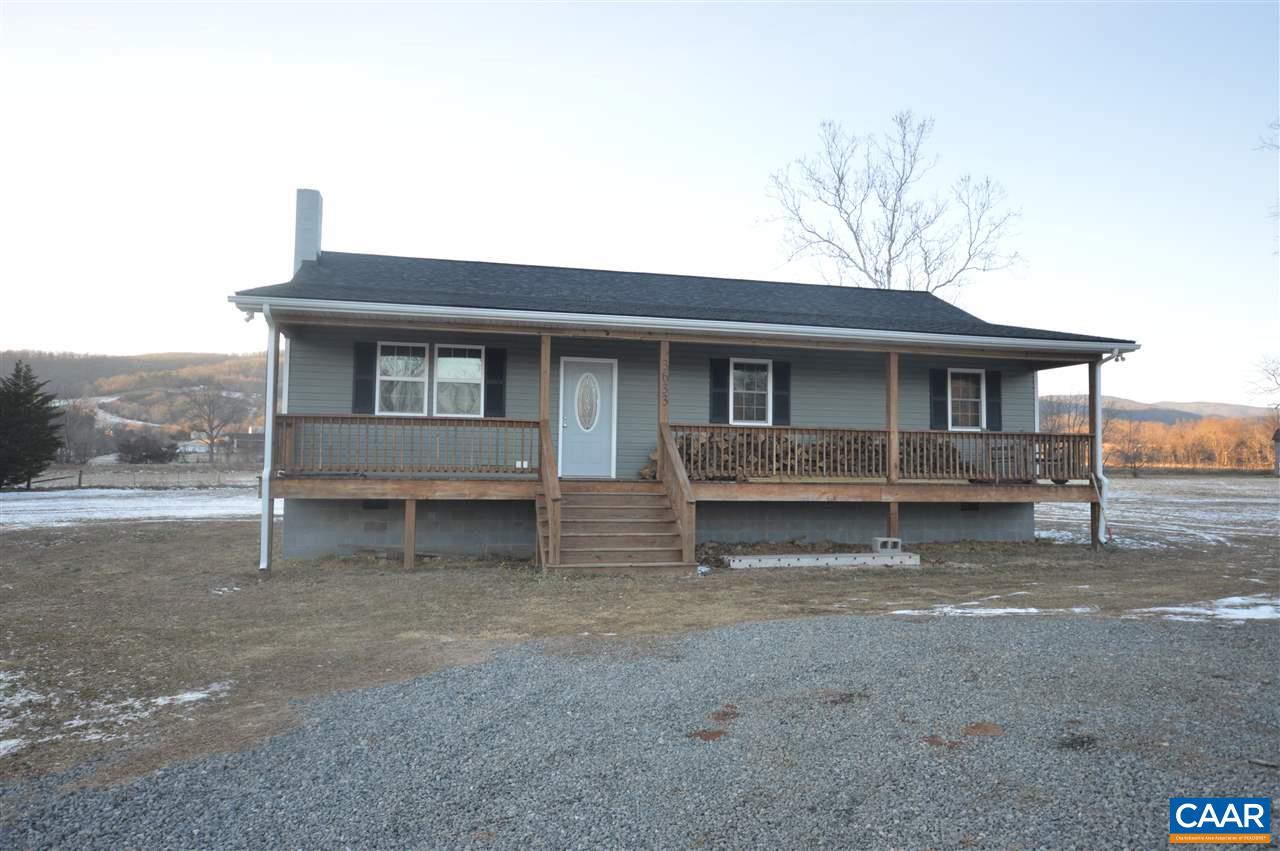 3633 Middle River Road Stanardsville, VA 22973 - Photo 2 of 26 a view of house with backyard and deck