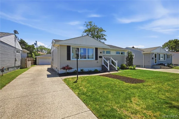 $289,900 | 85 Bonnett Avenue, Tonawanda, NY 14150