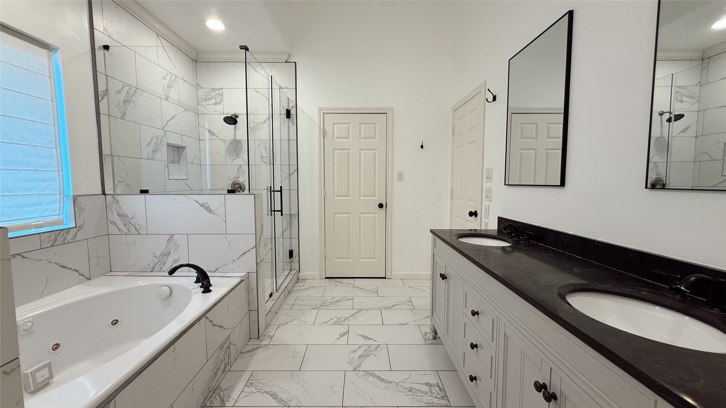 1107 Marconi Street, Unit B Houston, TX 77019 - Photo 9 of 9