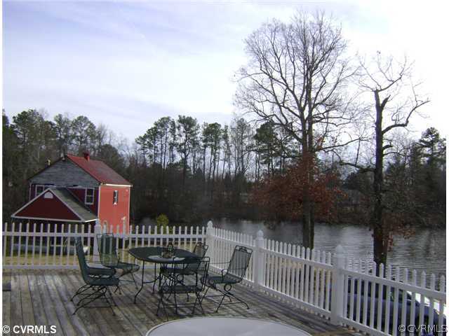 10306 Duncan Road Petersburg, VA 23803 - Photo 6 of 12 Patio/Deck - The large deck offers majestic views.