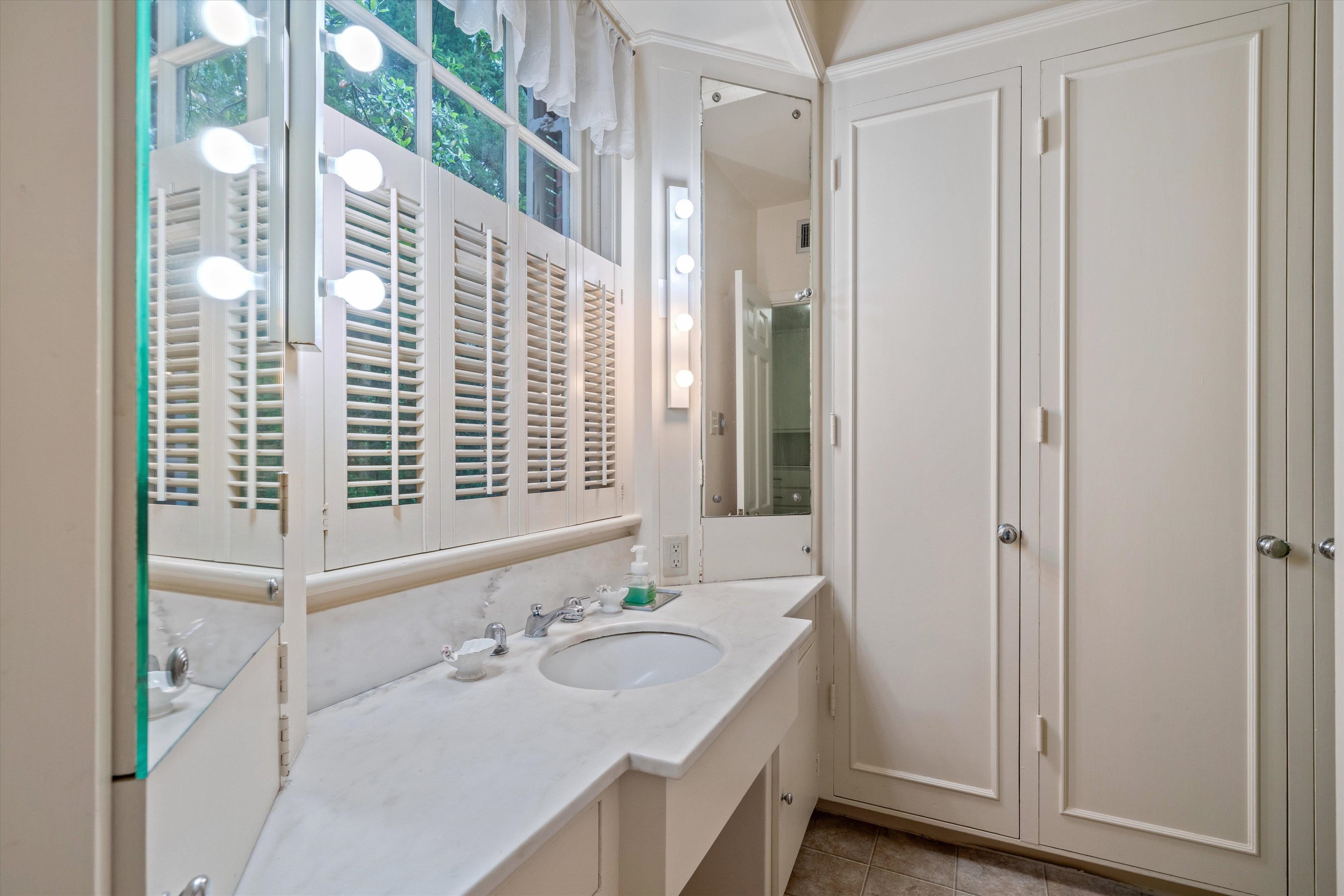 5622 Shady Grove Road Memphis, TN 38120 - Photo 21 of 40 Gallery Image 21