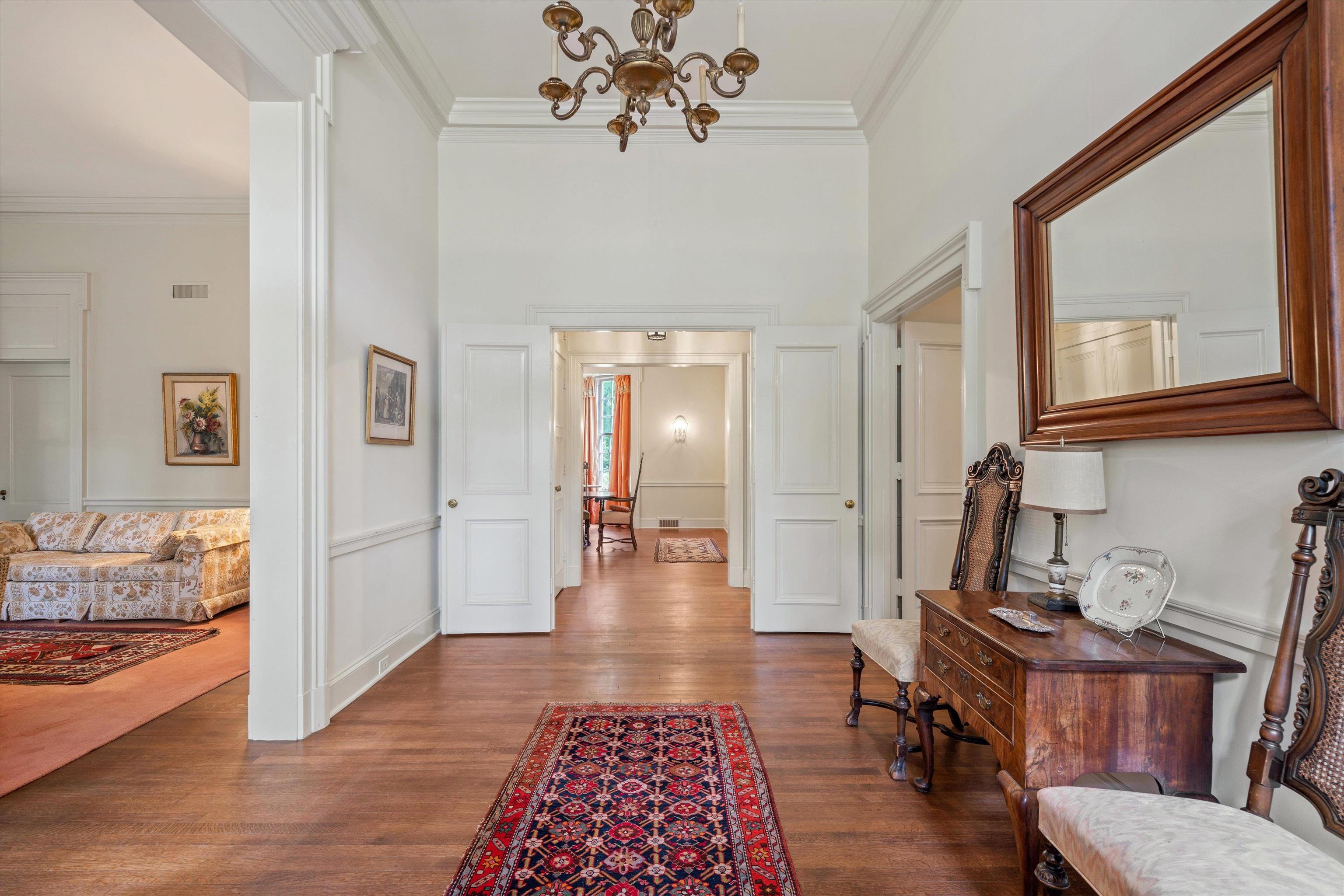 5622 Shady Grove Road Memphis, TN 38120 - Photo 5 of 40 Gallery Image 5