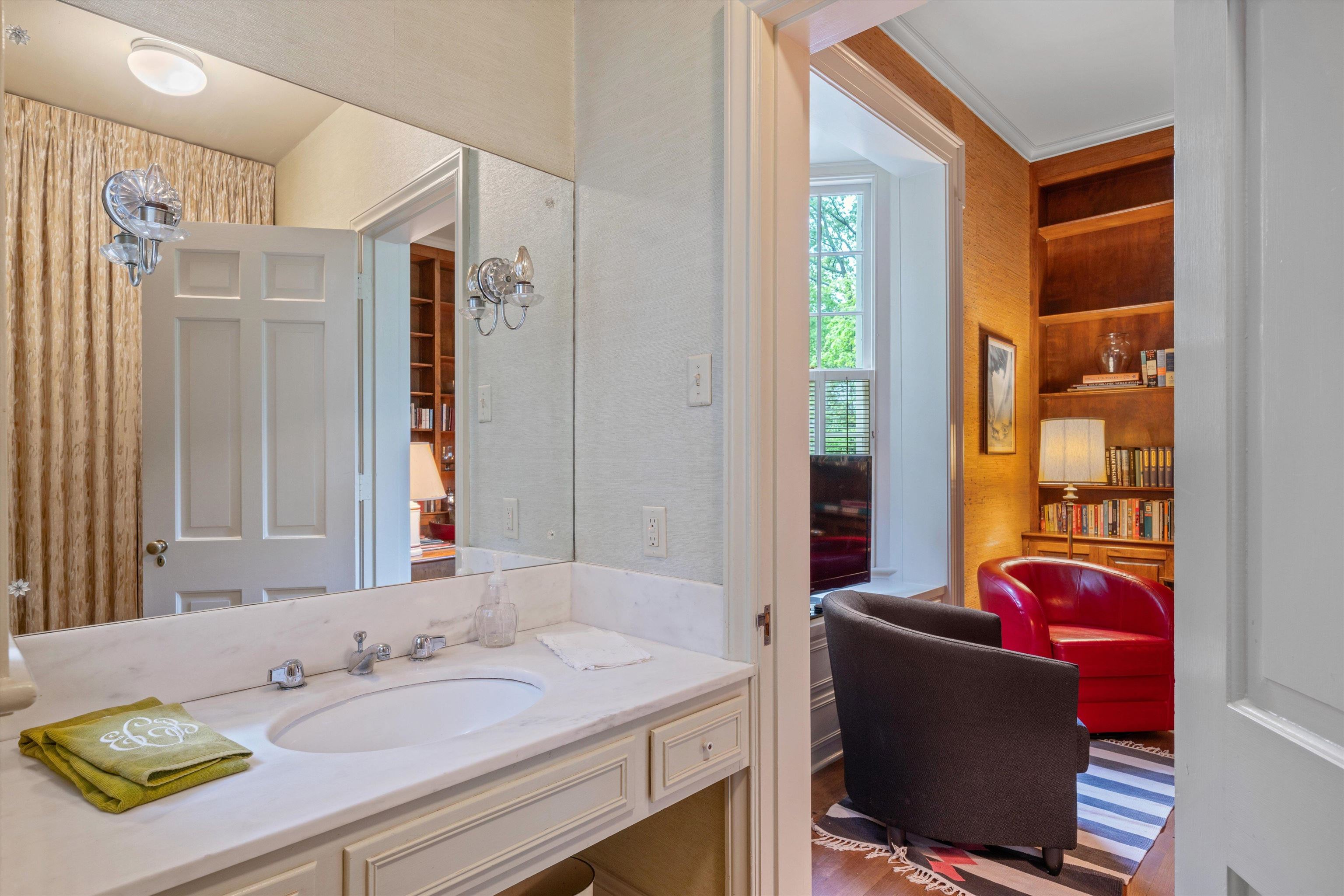 5622 Shady Grove Road Memphis, TN 38120 - Photo 10 of 40 Gallery Image 10