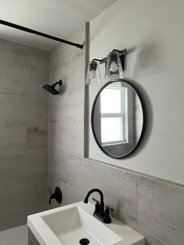 a close view of sink