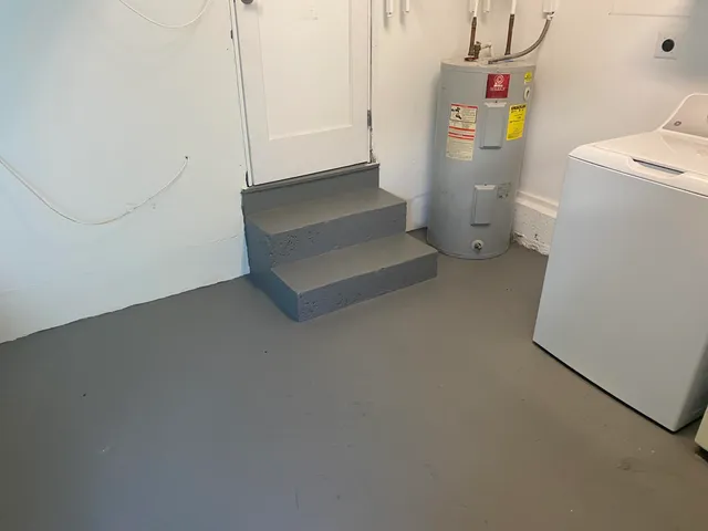 $2,200 | 515 North 7th Street, Lantana, FL 33462