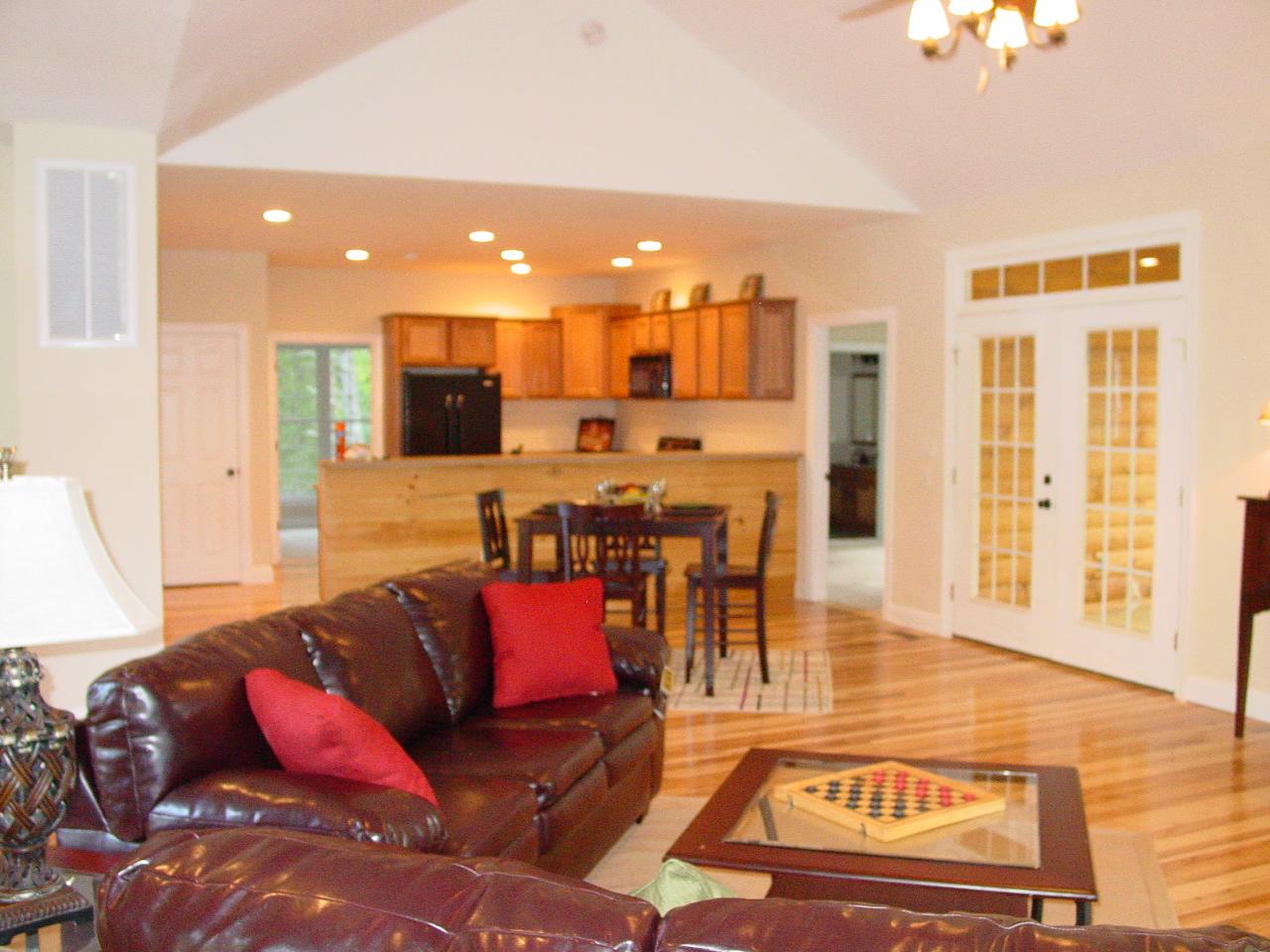 1497 Cutlass Road Moneta, VA 24121 - Photo 7 of 12 Great Room 2