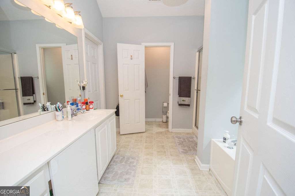 67 Roger Arnold Road Grantville, GA 30220 - Photo 23 of 36